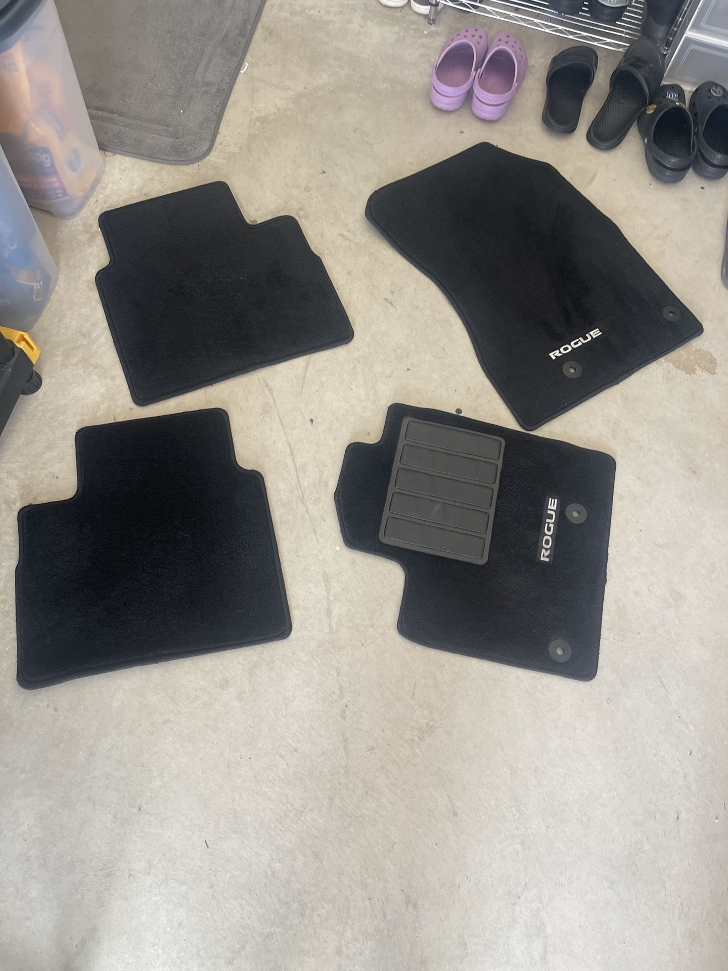 Nissan Rouge Mats