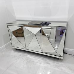 Cabinet Like New 