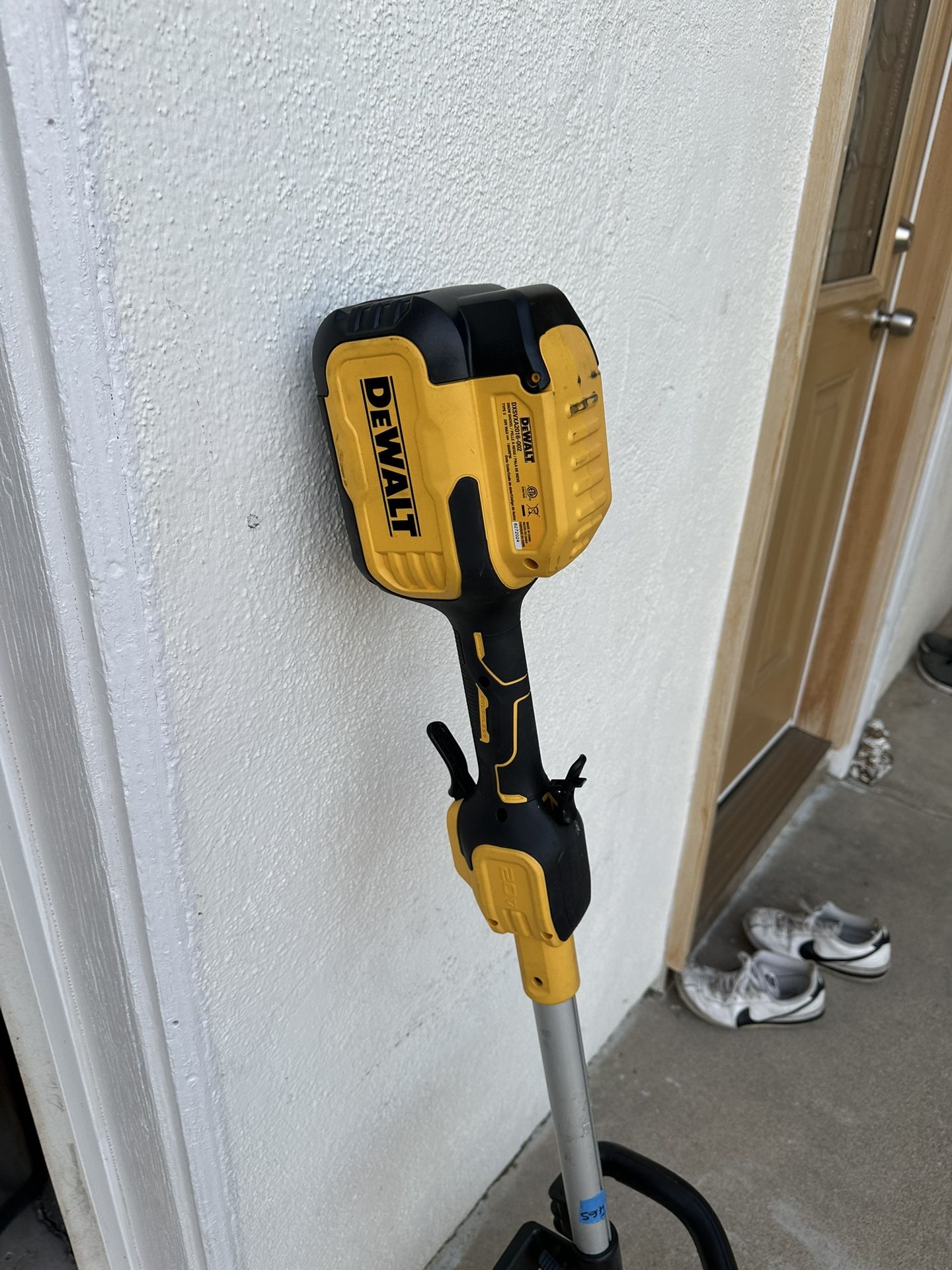 DEWALT 10 in. 20 Volt MAX Battery Powered Snow Shovel Snow Thrower with Adjustable Direction and Telescopic Handle Tool Only.