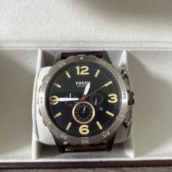 Fossil Nate Chronograph Leather (Men’s Watch) 