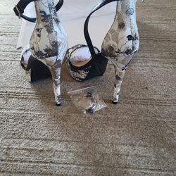 Stiletto Heeled Size 6 Sandals 