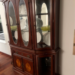 Glass cabinet