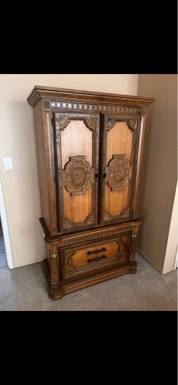 Dresser