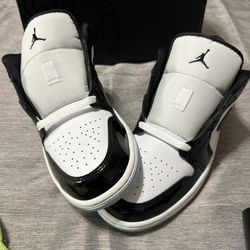 Jordan 1 Low SE Size(10.5)