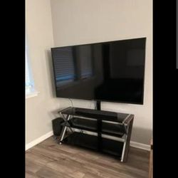 43 Inch TV With Stand 