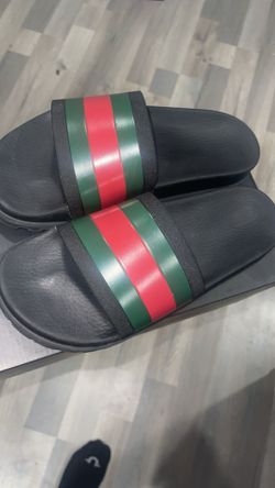 Sandles