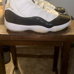 Jordan 11 Concords 9 1/2