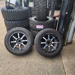 Moto Metal Rims Black And SilverAnd Ridge Grappler Tires  For Sale