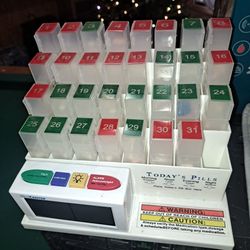 Pill Organizer 