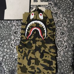 Bape Shark Hoodie Size XL