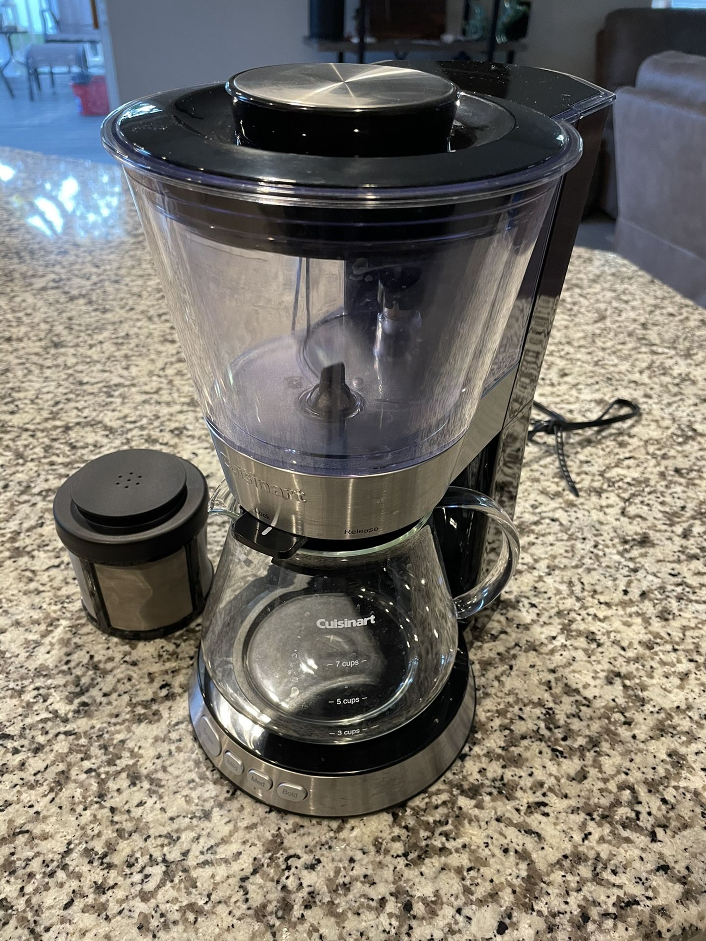 Cuisinart Automatic Cold Brew Coffee Maker with Glass Carafe