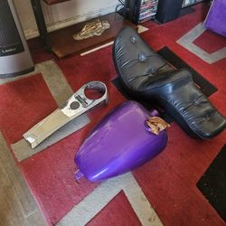 95 Dayna seat mustang tank full dashboard Harley Davidson Dayna or what you got