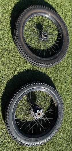 Stock Talaria X3 17” Wheelset