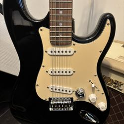 Pignose Stratocaster Electric Guitar