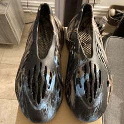 YZY FOAM RNR MX CINDER for Sale in New York, NY - OfferUp