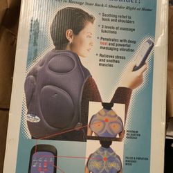IGIA air-o-sage back & shoulder massager