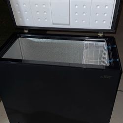 Freezer 7 Cubic Ft Arctic King
