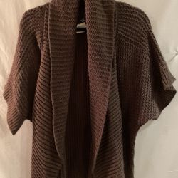 Ladies Womens Small M Renn cute chunky brown poncho type cardigan sweater 