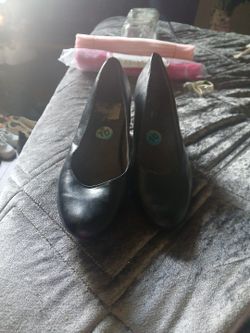 Shoe