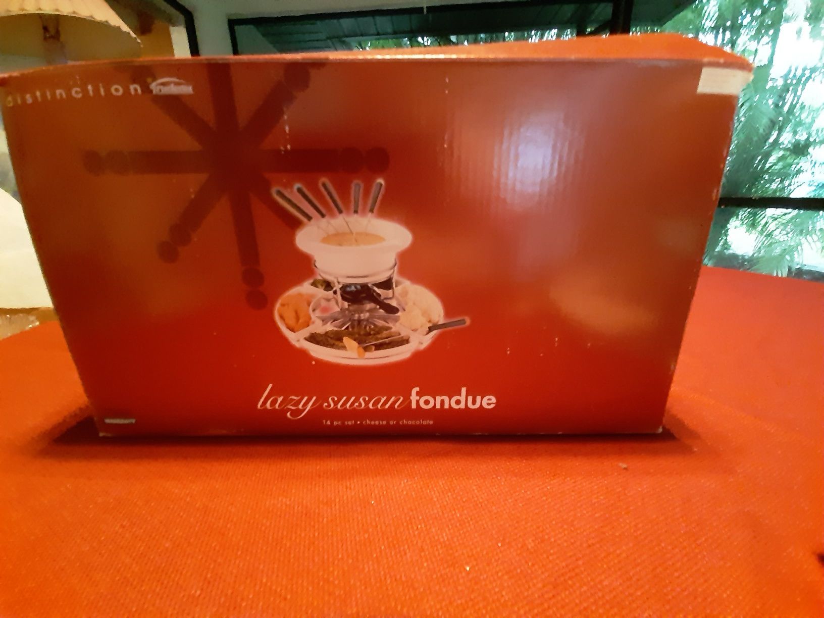 Fondue warmer with side plates and forks. New