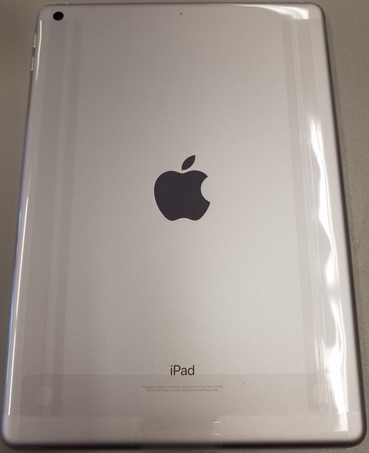 Apple iPad 2018 (Model A1893 6th Gen)