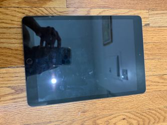 7th Generation IPad 32GB WiFi only