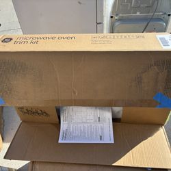 GE 6-in x 16.5-in Built-In microwave Trim kit ( Stainless steel