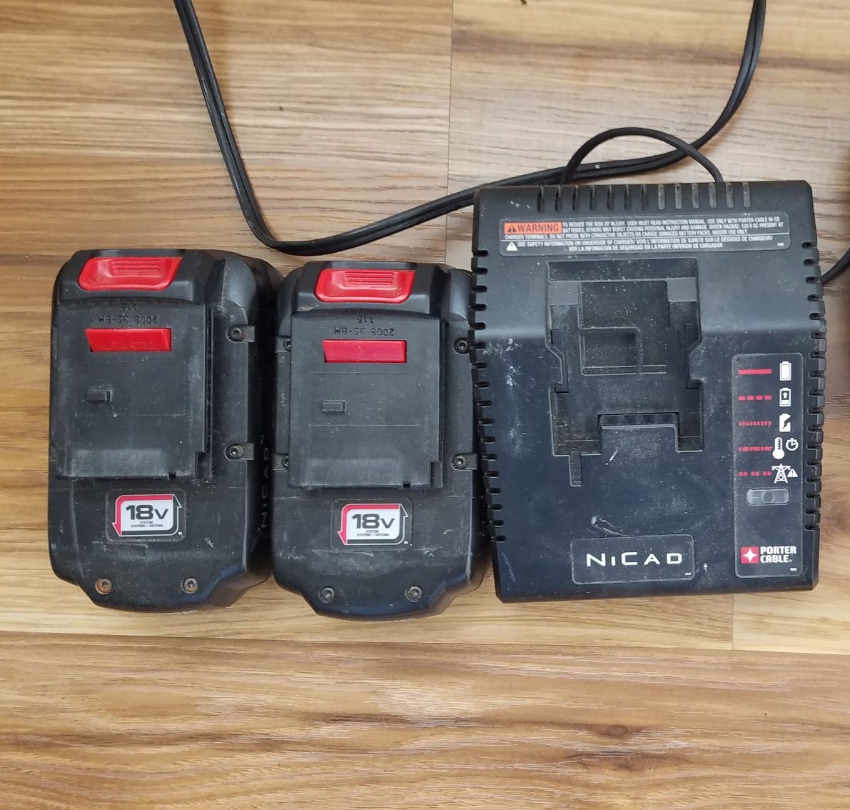 PORTER-CABLE 18 V Power Tool Battery Charger! 2 Batteries!