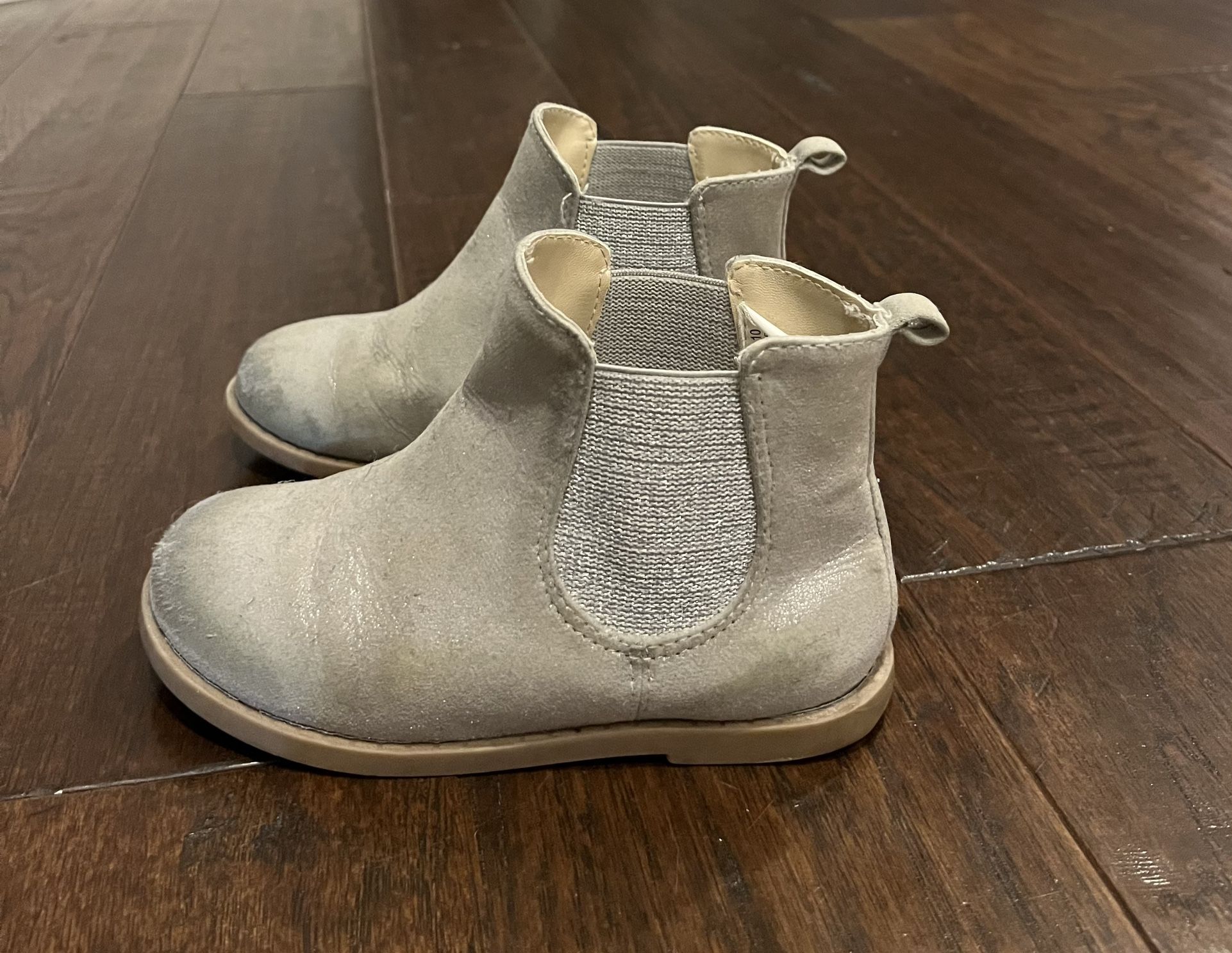 Size 10 Little Girls Silver Booties