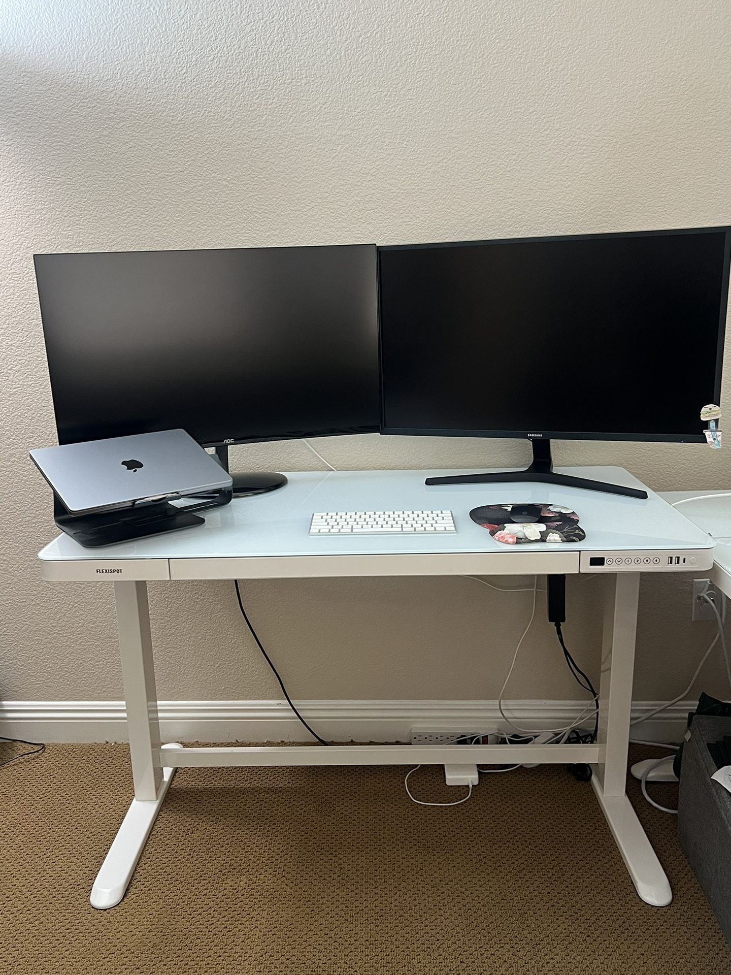 White Electric Sit/Stand Desk |Glass Top