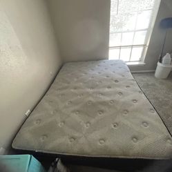 Queen bed mattress