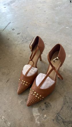 BCBG shoes heels