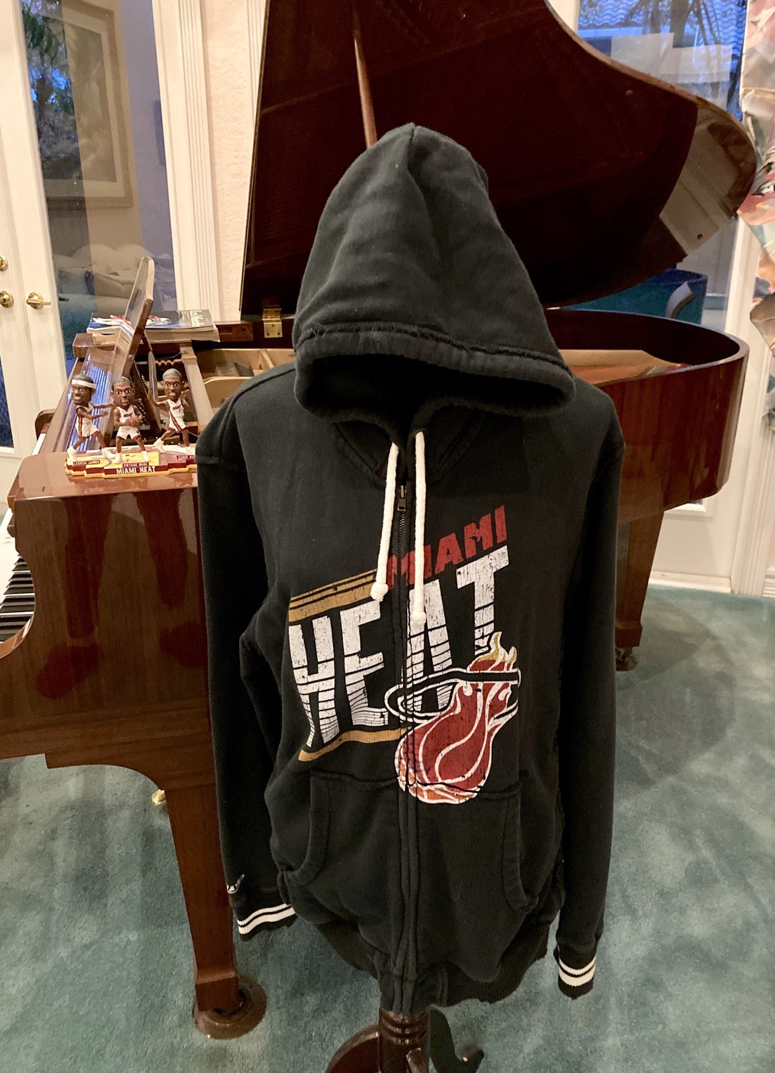 Miami Heat “Distressed”  Warm, Zip Hoodie Jacket Xl 