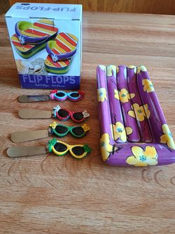 New Summer Set Salt and Pepper , Dip dish with 4 Spreaders