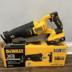 Sawzall  Model DCS368B Tool Plus Battery 8.0 Ah Sale Kit Or Separate👇