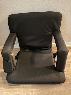 Bleacher chair for sports games like new
