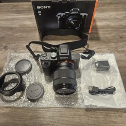 Sony - Alpha a7 II Full-Frame Mirrorless Video Camera with 28-70mm Lens
