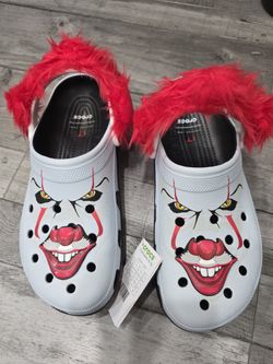 Crocs IT Pennywise