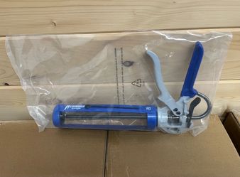 Newborn 10 oz Cartridge Gun 18:1 Thrust $49.39 plus tax at white cup