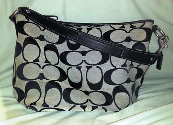 Coach Signature Purse, Great Condition