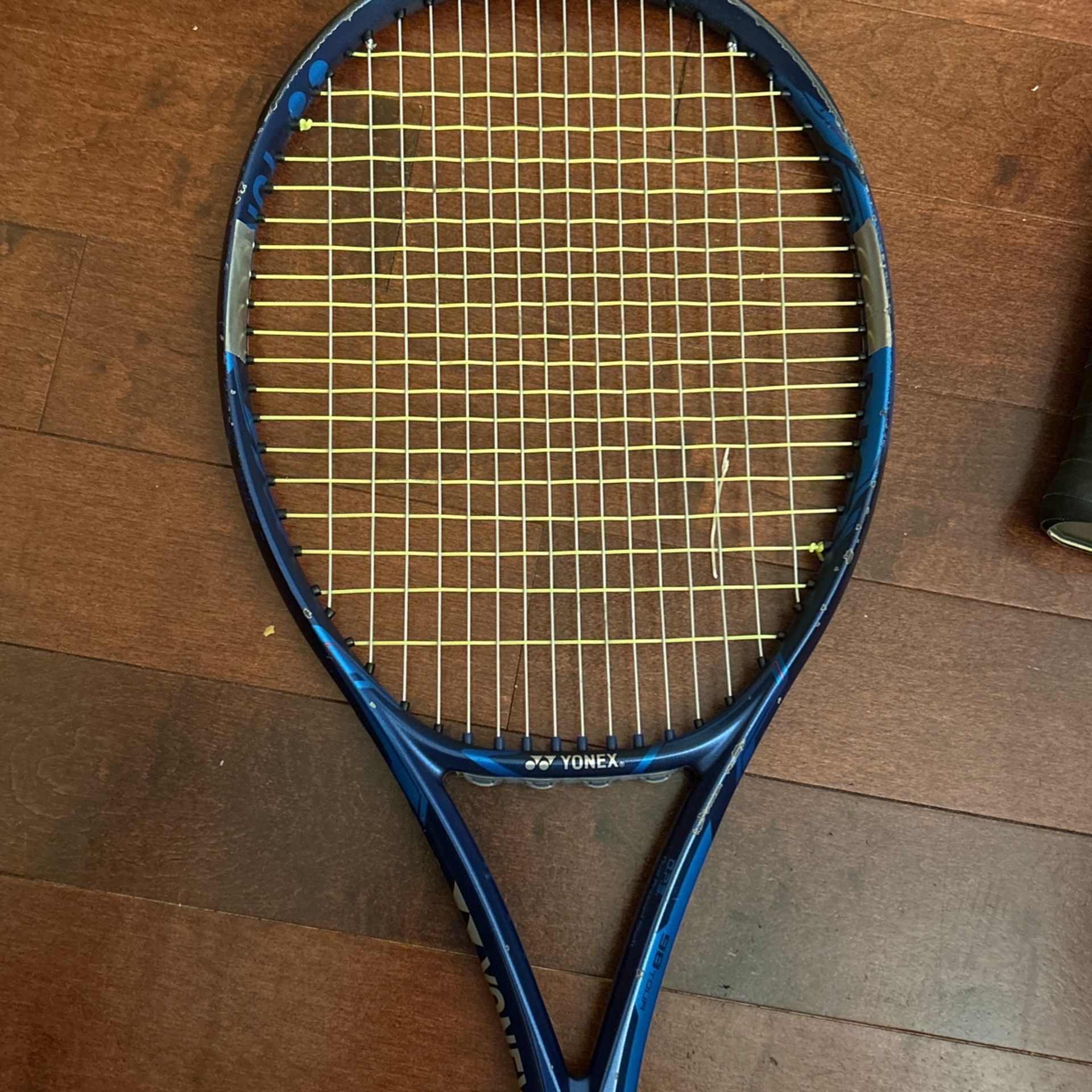 Tennis Racket