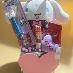 Cinnamonroll Hello Kitty Gift Basket Valentine’s