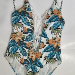 Women’s Envya Swimsuit NWOT Size Large 