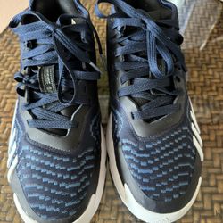 Adidas D.O.N Issue 4 Size 7