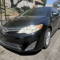 2014  Toyota Camry 
