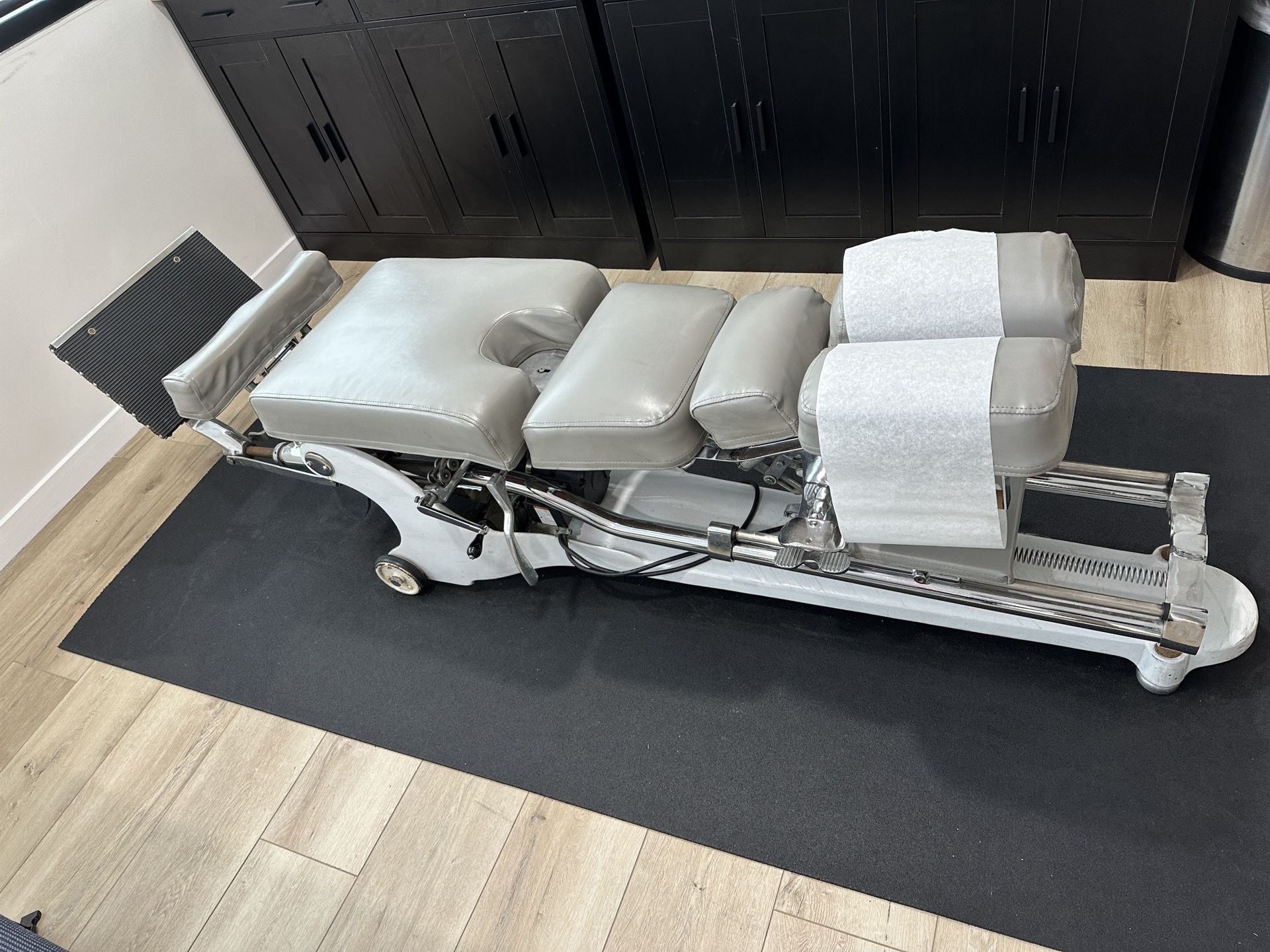 Hylo Hi-low Zenith Chiropractic Table