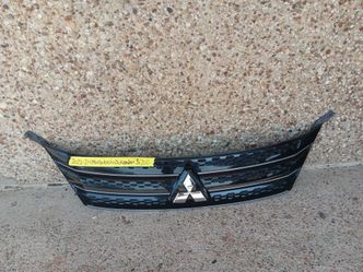 2023-24 Mitsubishi Outlander Grill