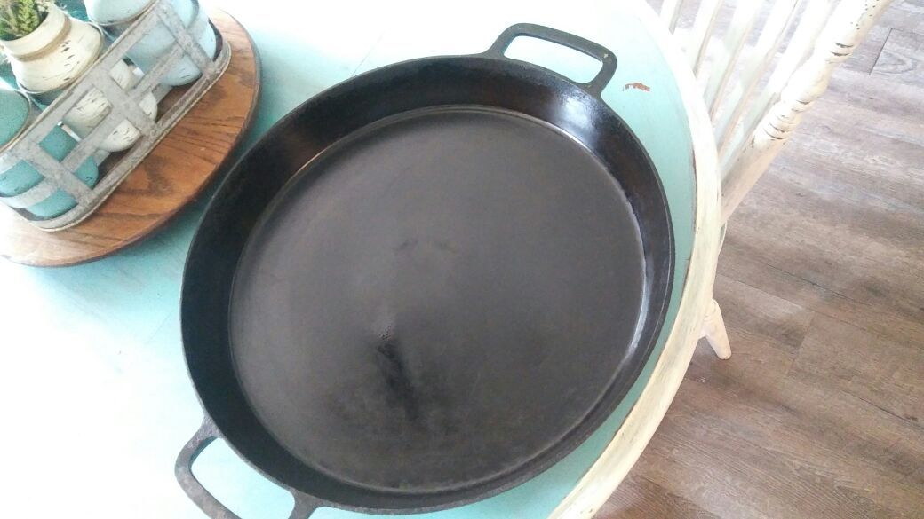 Griswold #20 cast iron skillet