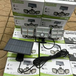 Brand New Solar Lights Very Bright At Night Easy To Put Up