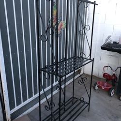 Metal Storage With Designs 